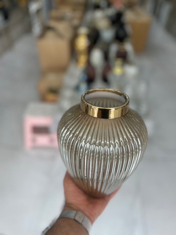 گلدان دکوری مدل ژیوار رنگ بژ (نسکافهی)