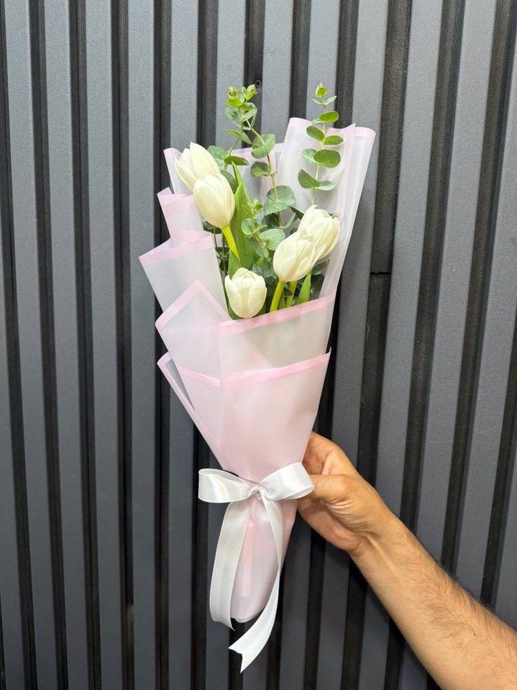دسته گل لاله طبیعی ۵شاخه جهت کادو و هدیه