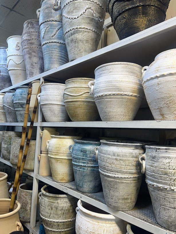 گلدان پتینه در سایزهای مختلف (تماس بگیرید)