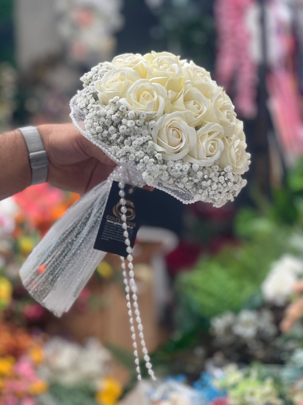 دسته گل عروس رز مصنوعی صابونی ۱۸شاخه با گل ژیپسوفیلا طبیعی