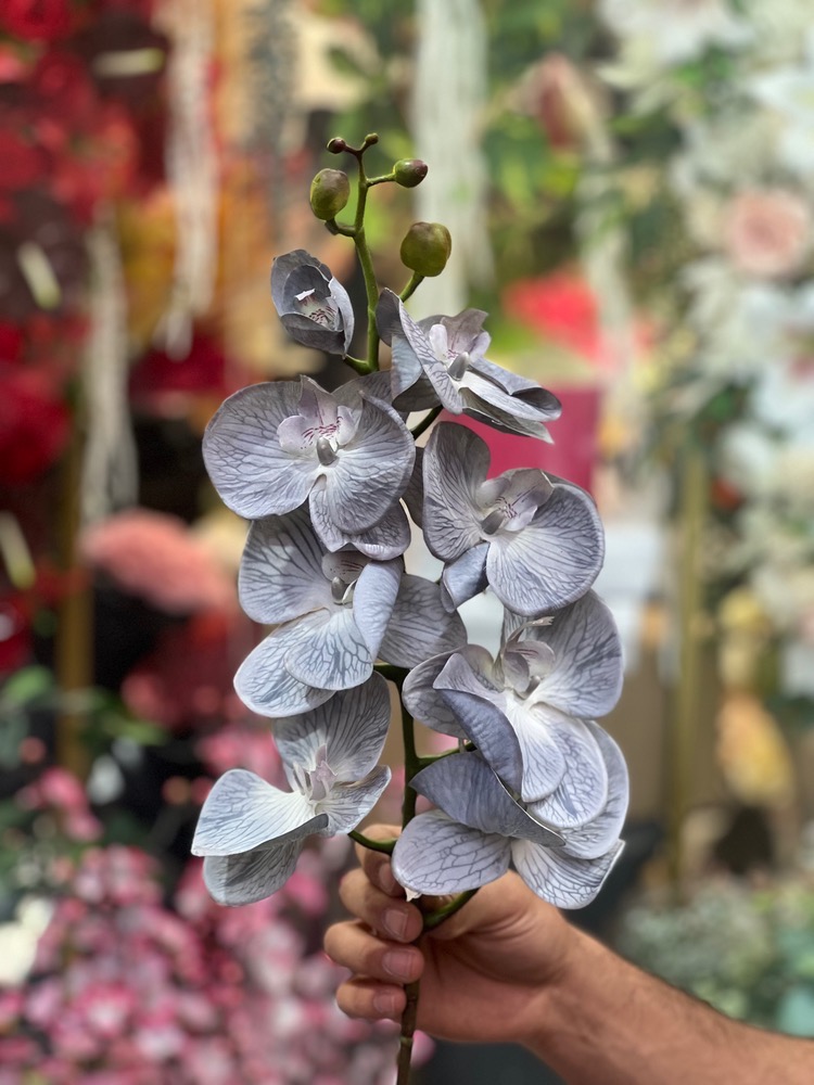 گل مصنوعی ارکیده مصنوعی ۷گل وارداتی چرمی رنگ فیلی