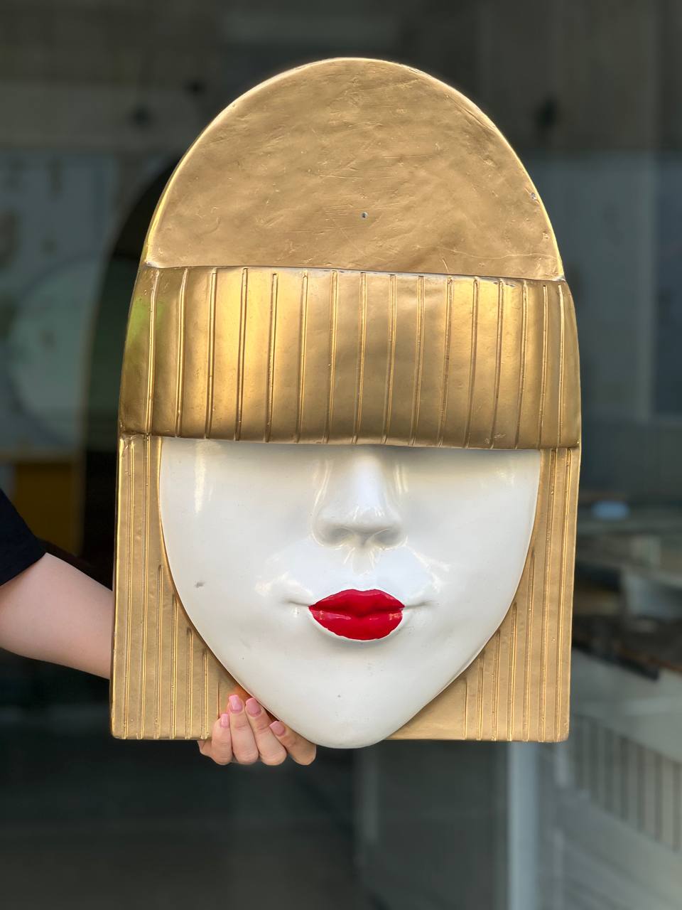 گلدان چهره دیواری مدل مو چتری