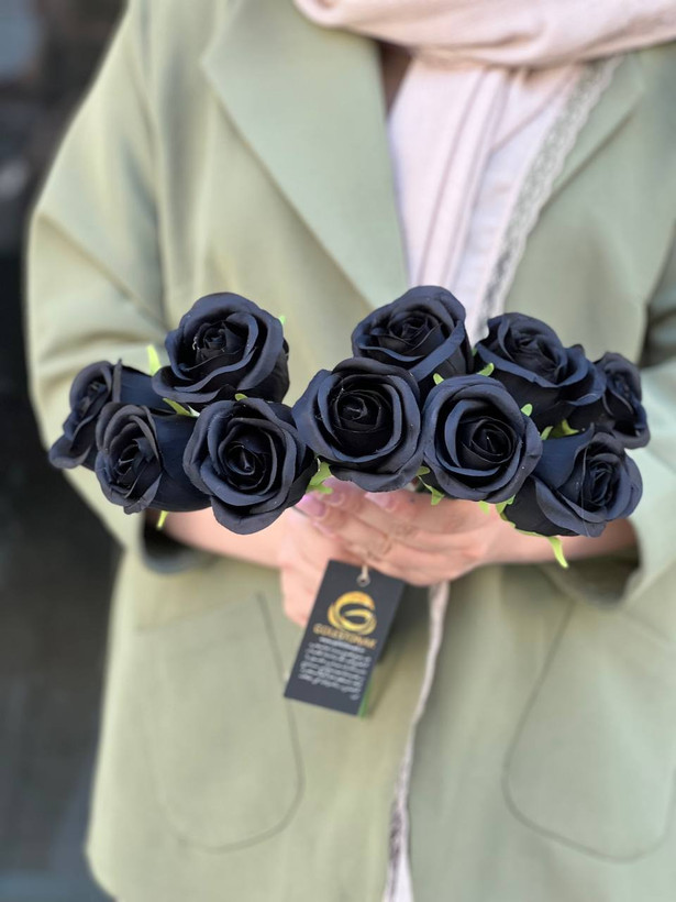 گل رز مصنوعی باکارا مشکی وارداتی 10شاخه