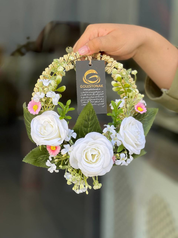 حلقه گل مصنوعی (حلقه در) با گل وارداتی رنگ سفید