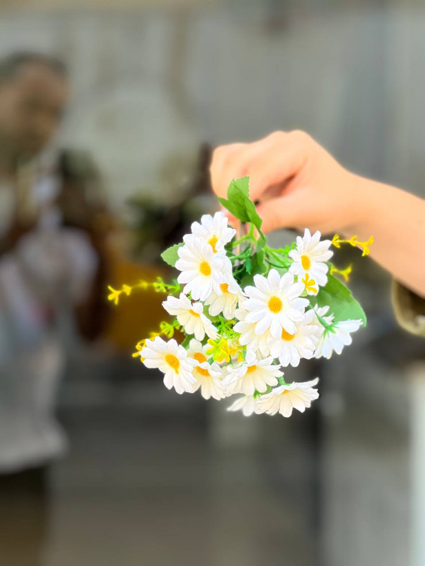 بوته بابونه مصنوعی وارداتی ۵بازو با خرج کار